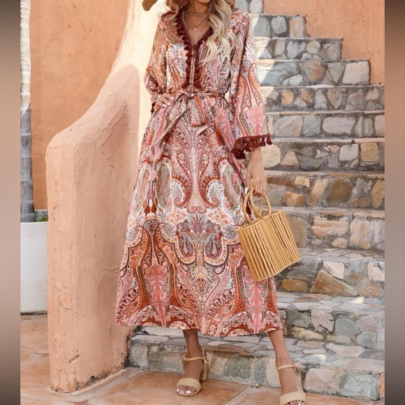 Boho paisley print tassel trim maxi dress - Picture 4 of 6